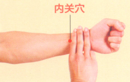 呃逆艾灸