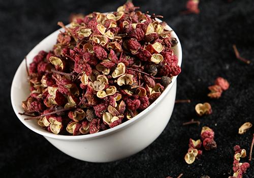 花椒泡酒可以直接喝吗 花椒泡酒可以直接喝吗有毒吗