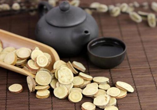 什么人适合喝黄芪泡水