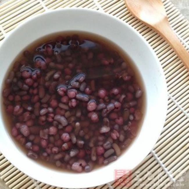 赤小豆薏米粥的功效