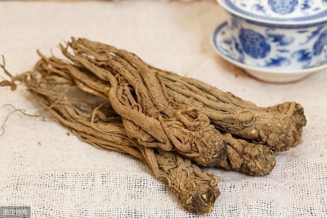 当归可以每天泡水喝吗,当归可以天天泡水喝吗的功效与作用-当归可以每天泡水喝吗,当归可以天天泡水喝吗的图片样子