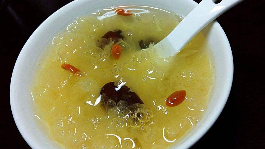 银耳的最佳搭配与功效,银耳各种搭配的食疗功效的功效与作用-银耳的最佳搭配与功效,银耳各种搭配的食疗功效的图片样子