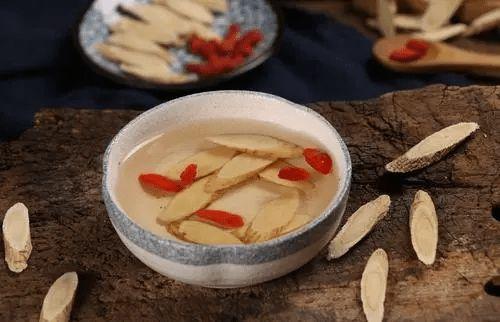 黄芪泡水喝的功效与作用禁忌,黄芪泡水喝的功效与作用禁忌补肾的功效与作用-黄芪泡水喝的功效与作用禁忌,黄芪泡水喝的功效与作用禁忌补肾的图片样子