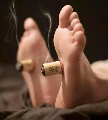 艾灸脚底