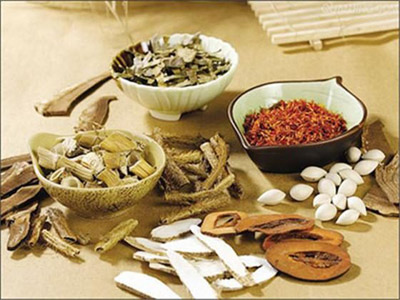 唐旭东运用滋水清肝饮治脾胃病